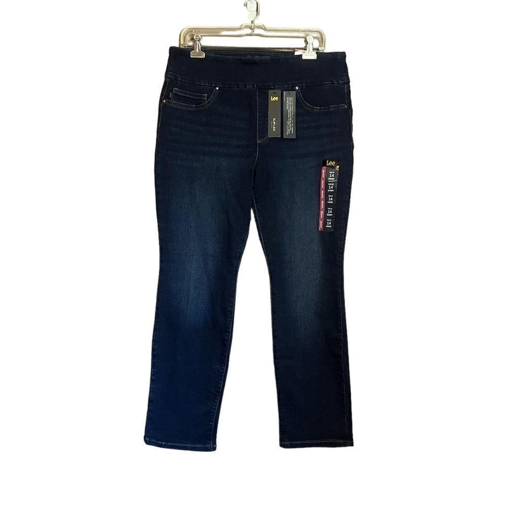 NWT! Lee slim fit and leg mid rise dark wash jeans